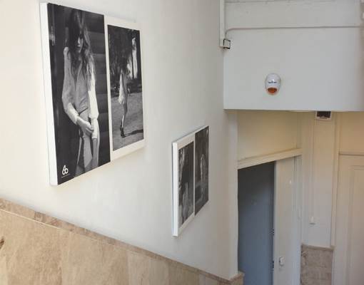 הסטודיו נמצא בתוך בניין בן כ-100 בלב העיר תל אביב