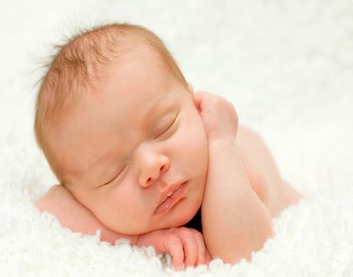 קורס עיסוי תינוקות - קהל יעד. מסייע להשרות רוגע ושלווה על התינוק