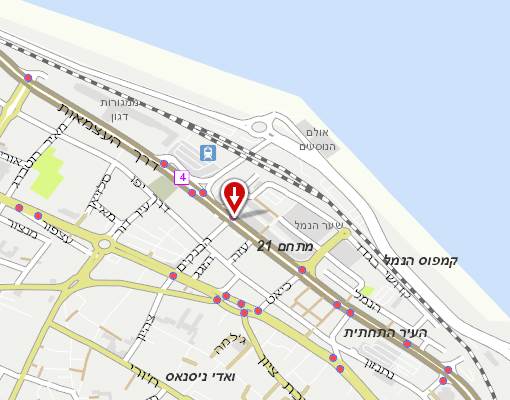 בית הספר ממוקם מרחק הליכה קצר מרכבת מרכז השמונה בחיפה ומהווה מוקד משיכה לתלמידים מכל קצוות הארץ